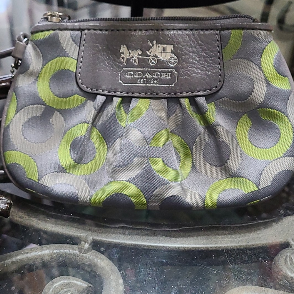 COACH GRAY AND LIME GREEN LARGE C SMALL WRISTLET